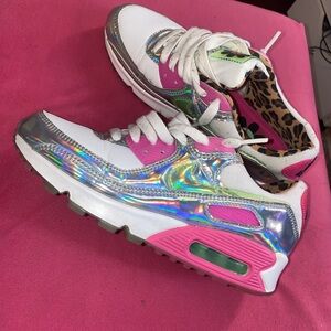 Nike Kids Sneakers in Pink and Silver